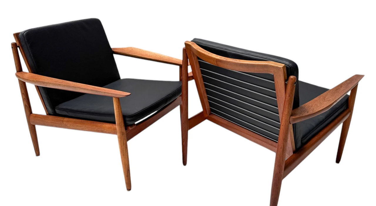 Two Mid-Century Modern Lounge Chairs by Arne Vodder for Glostrup, 1950s